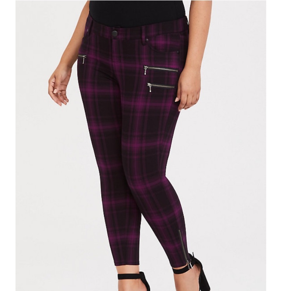 Torrid plaid stretch ankle cropped skinny pants
